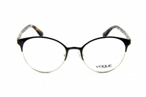 VOGUE
