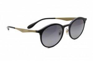 Ray-Ban