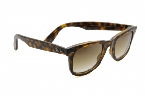 Ray-Ban
