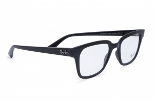 Ray-Ban